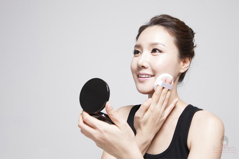 giải đáp dùng cushion có cần kem chống nắng không giải đáp dùng cushion có cần kem chống nắng không