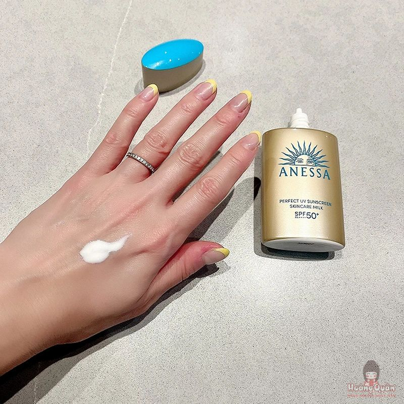 sua-chong-nang-anessa-vang-uv-sunscreen-spf50-60ml-hop-giay-chinh-hang.jpg