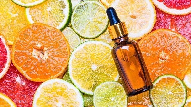 sau khi peel da có nên dùng vitamin c hay không