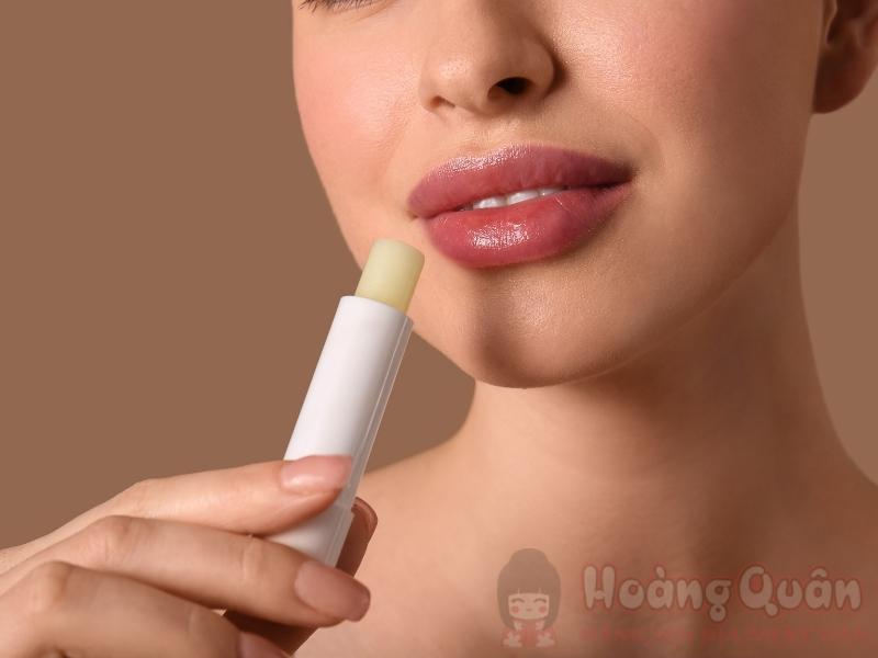 công dụng son dưỡng