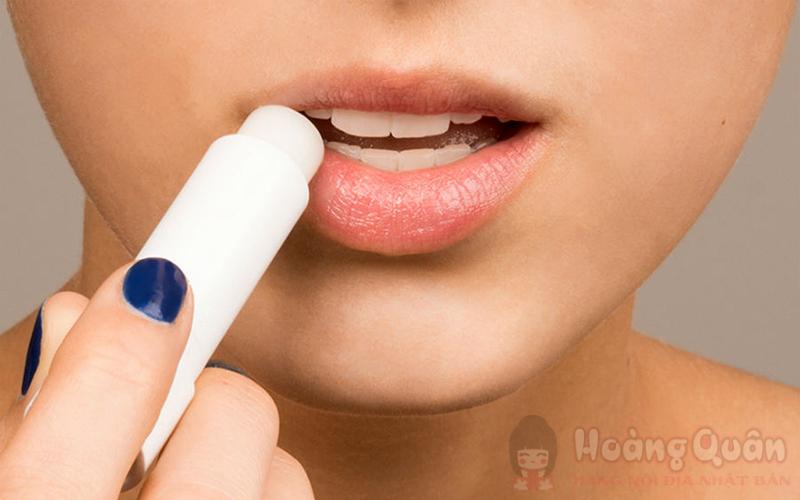 những tác hại của son dưỡng môi