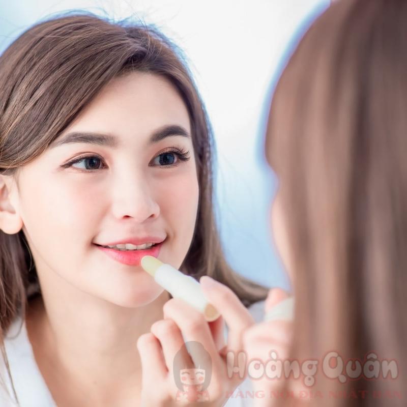 giải đáp son dưỡng có màu có làm thâm môi