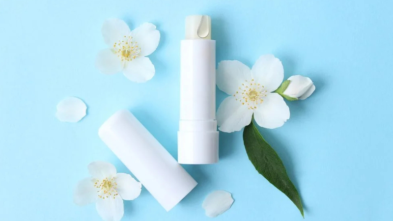 cách khắc phục son dưỡng bị chảy