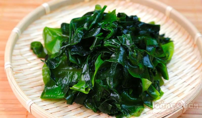 Tảo xoắn có công dụng gì cho da mặt
