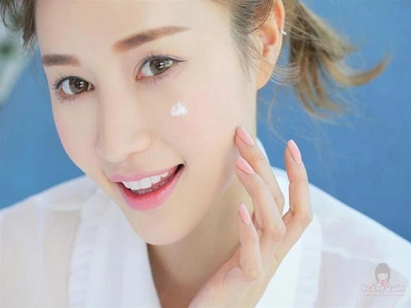 cách bôi kem chống nắng lần 2