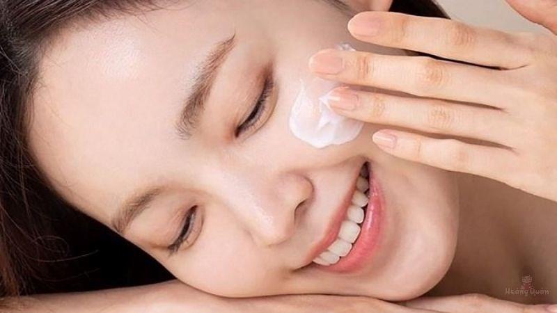 giải đáp bôi kem chống nắng trước hay sau serum