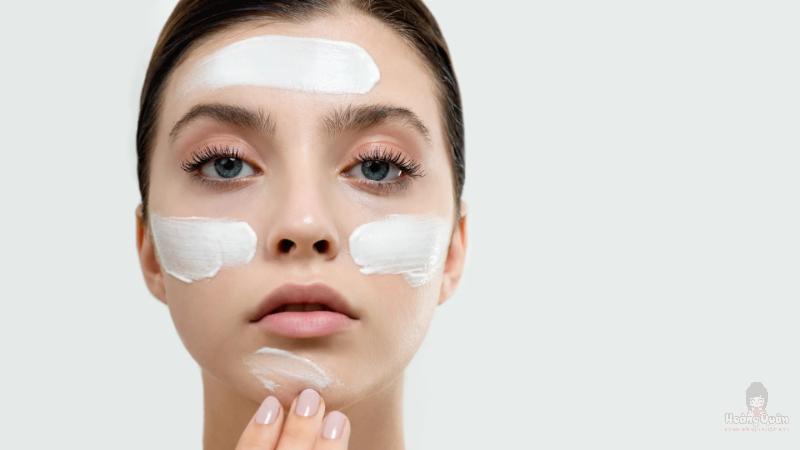 bôi kem nền trước hay kem chống nắng trước