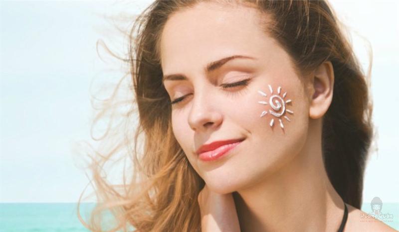 ưu nhược điểm kem chống nắng hóa học là gì