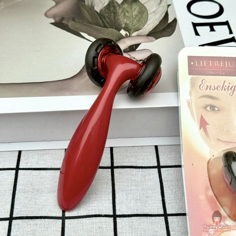 Cây lăn massage mặt cao cấp có tia hồng ngoại VeSS giá tốt