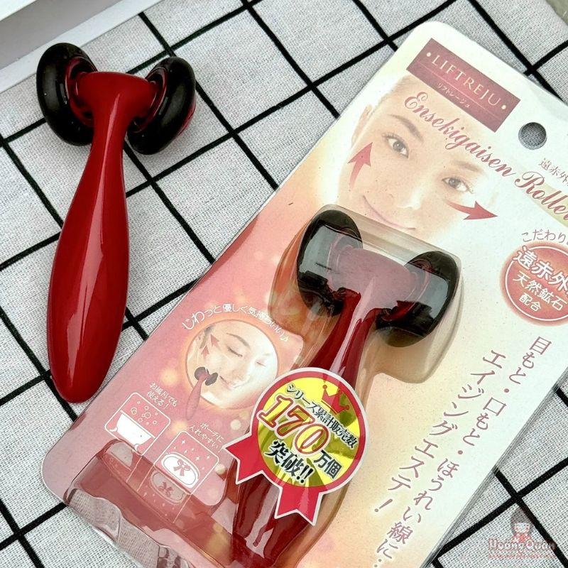 Cây lăn massage mặt cao cấp có tia hồng ngoại VeSS