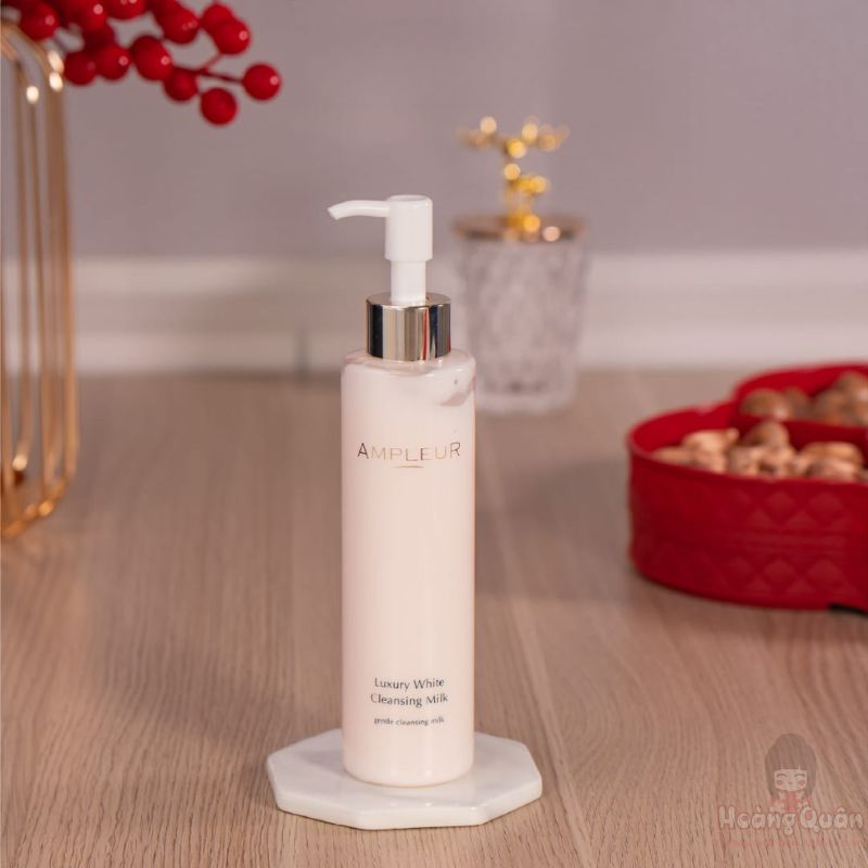 ﻿Sữa tẩy trang Ampleur Luxury White Cleansing Milk 200ml﻿﻿
