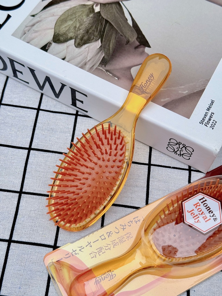 Lược Chải Tinh Chất Mật Ong Dưỡng Tóc Suôn Mượt Honey Vess (Size Nhỏ)